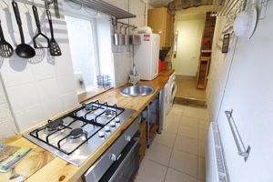 Kitchen- click for photo gallery